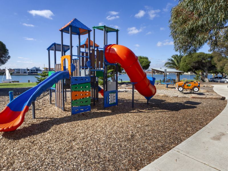 Image of Oarsman Reserve Renewed Playground